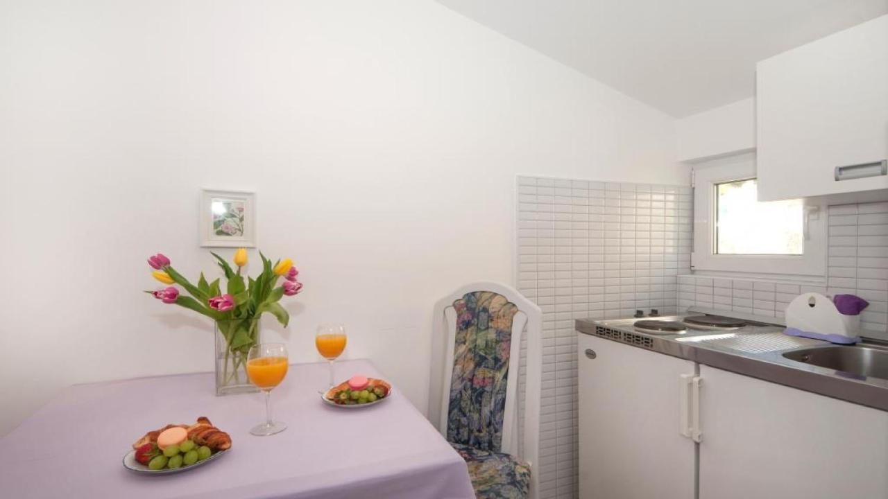 Apartments Angela Baška Voda Kamer foto