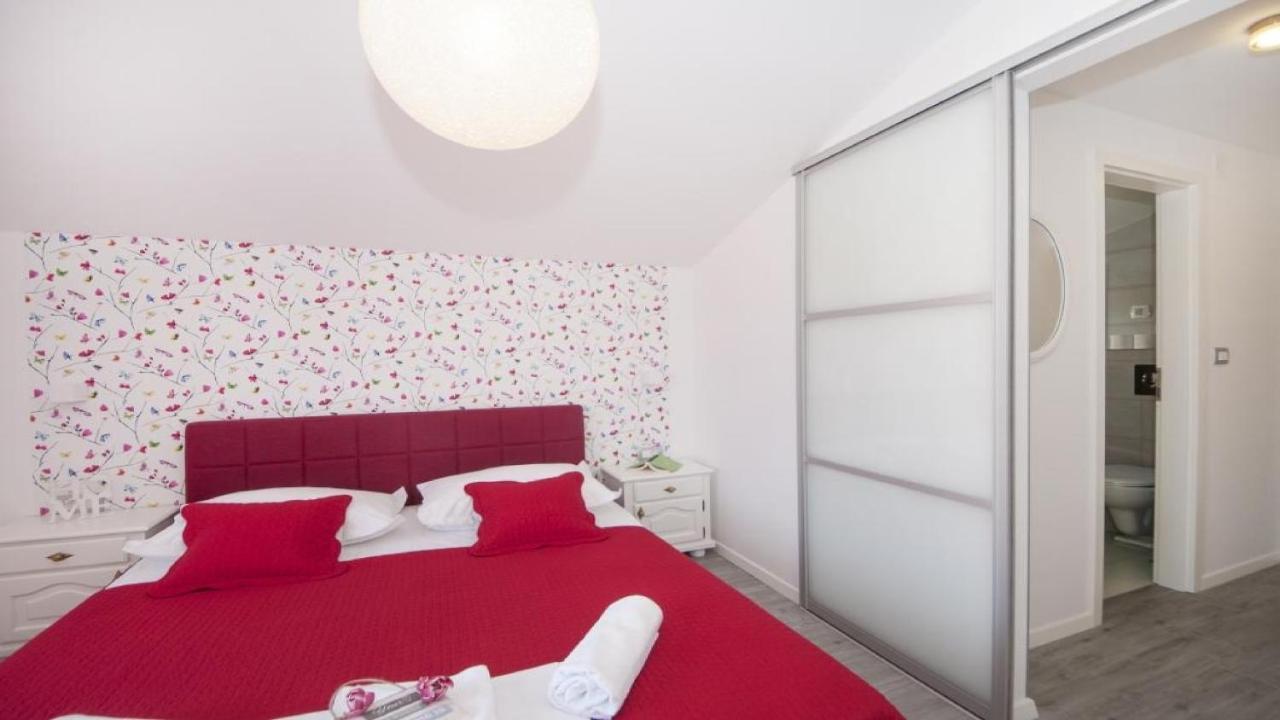 Apartments Angela Baška Voda Kamer foto