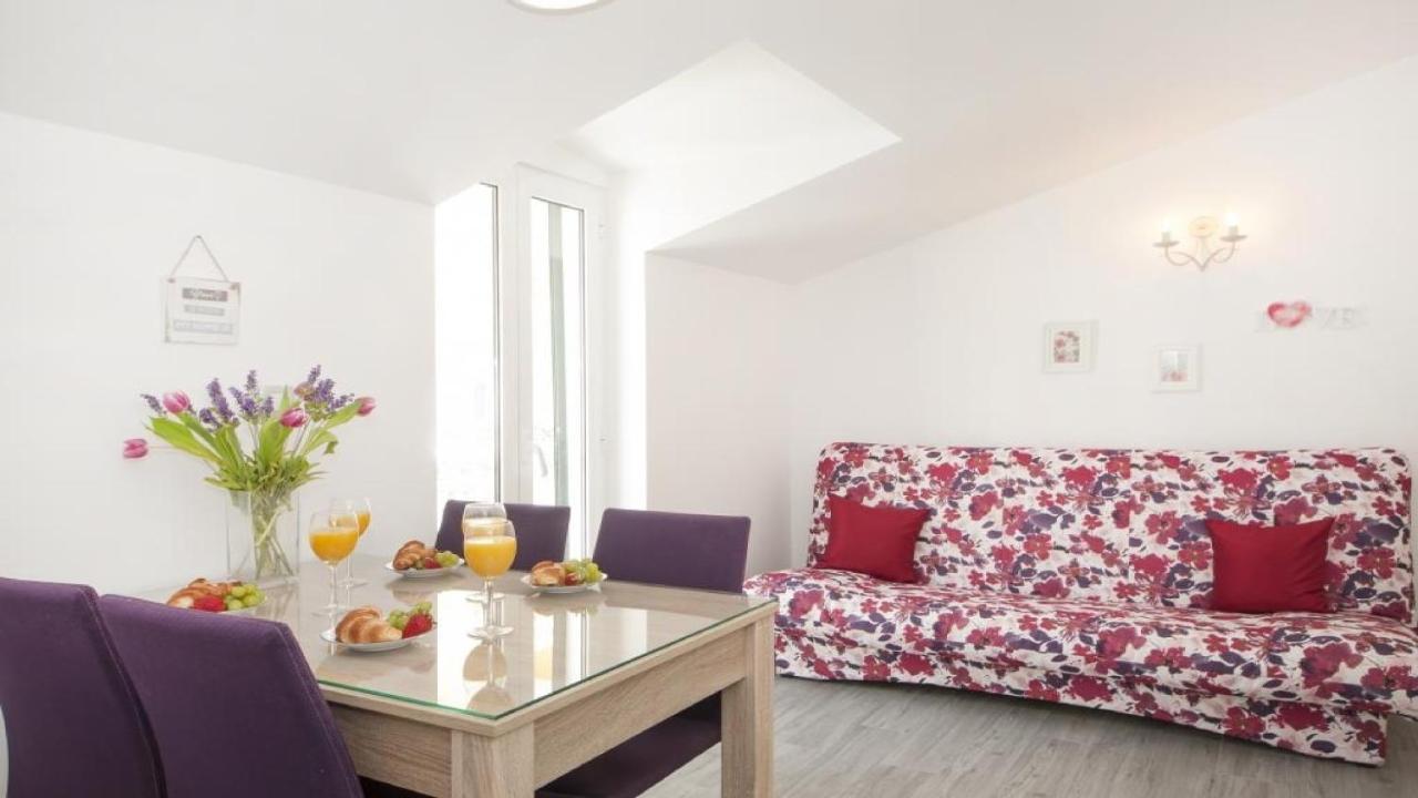 Apartments Angela Baška Voda Kamer foto