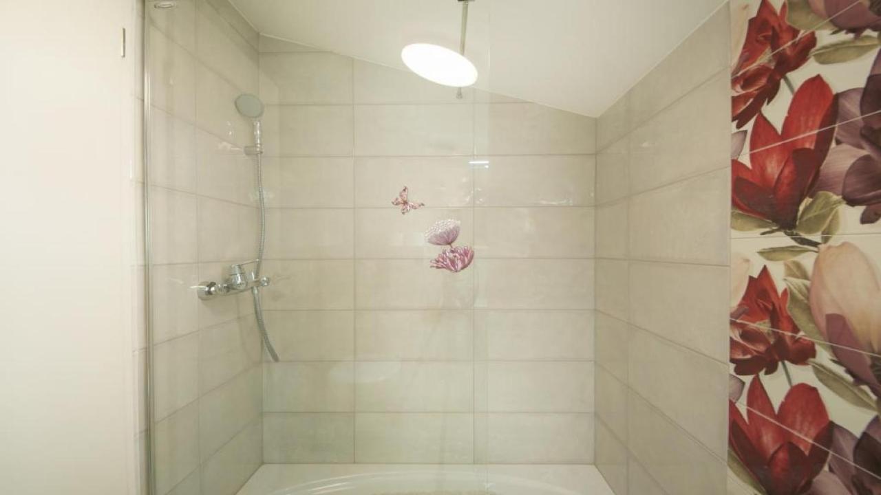 Apartments Angela Baška Voda Kamer foto